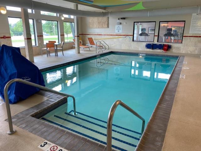 Holiday Inn Express Moline - Quad Cities Area By Ihg Ngoại thất bức ảnh