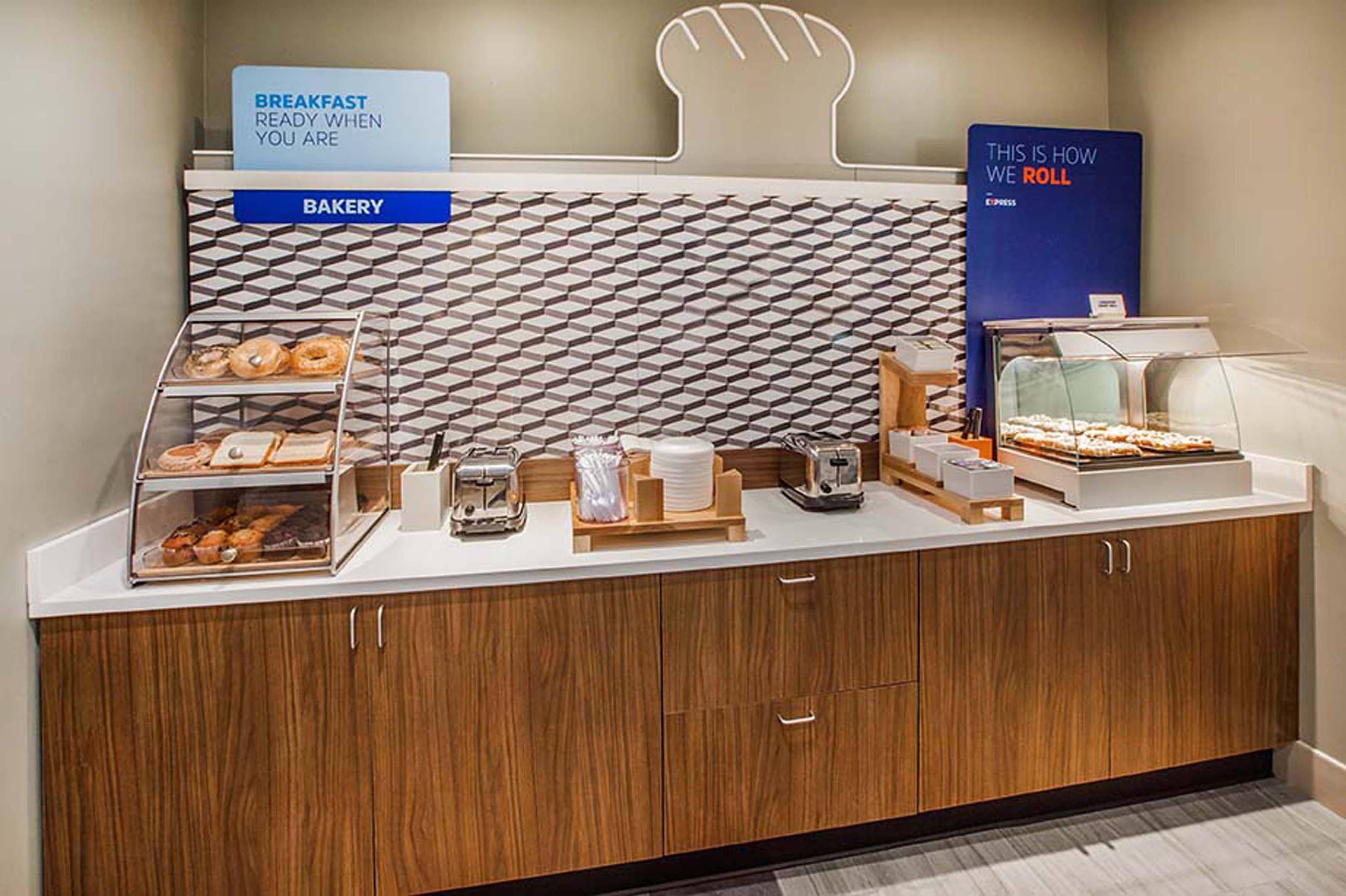 Holiday Inn Express Moline - Quad Cities Area By Ihg Ngoại thất bức ảnh